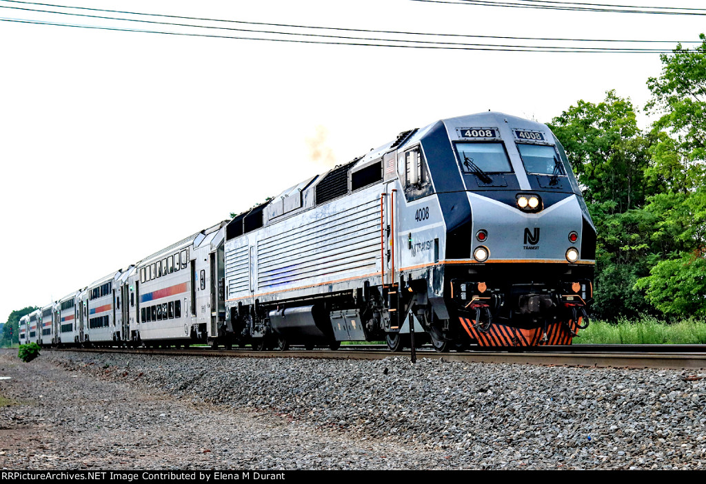 NJT 4008 ON train 5529